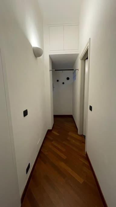 "Iris" Milano Lunigiana In Stazione Centrale Leilighet Eksteriør bilde