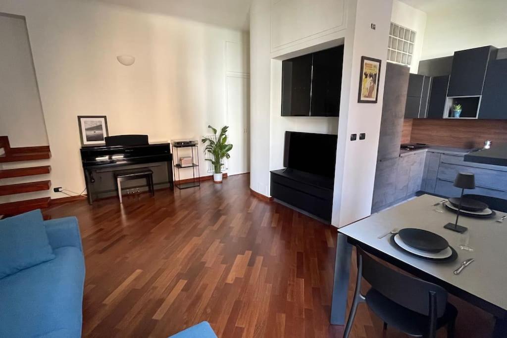 "Iris" Milano Lunigiana In Stazione Centrale Leilighet Eksteriør bilde